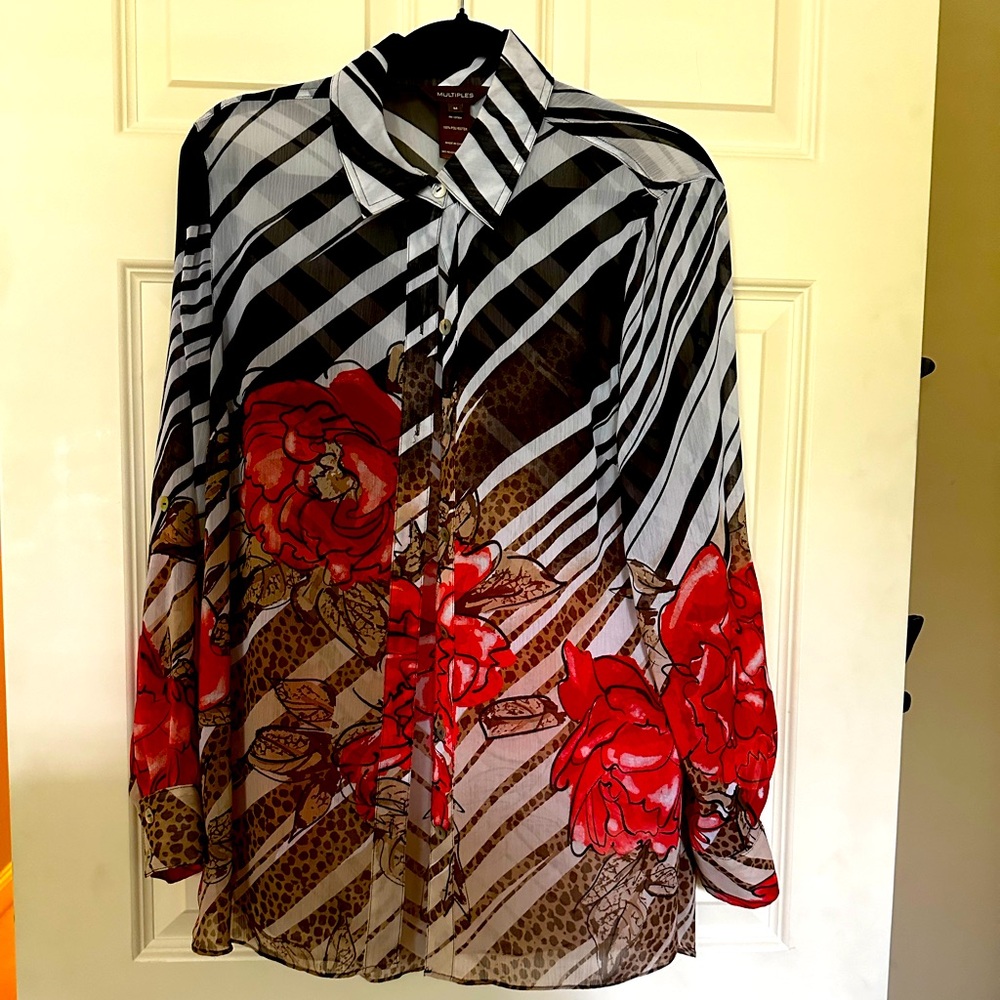 Multiples Size Medium Button Up Top. - image 1